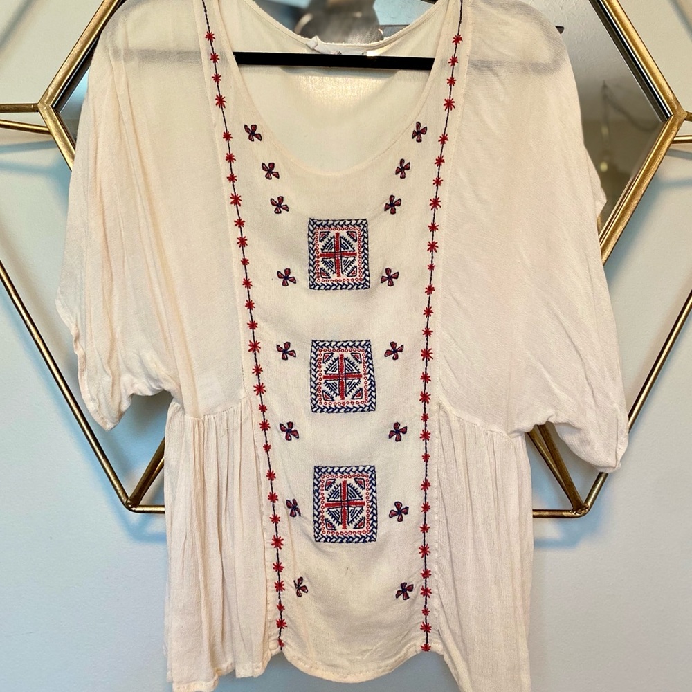 Medium cream colored boho embroidered flowy top